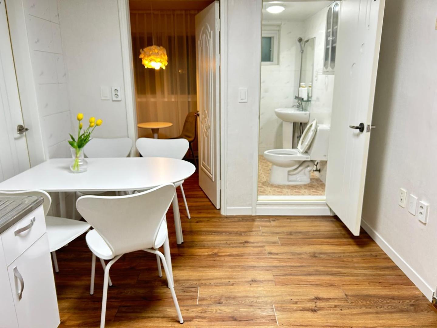 Guest house Jay House