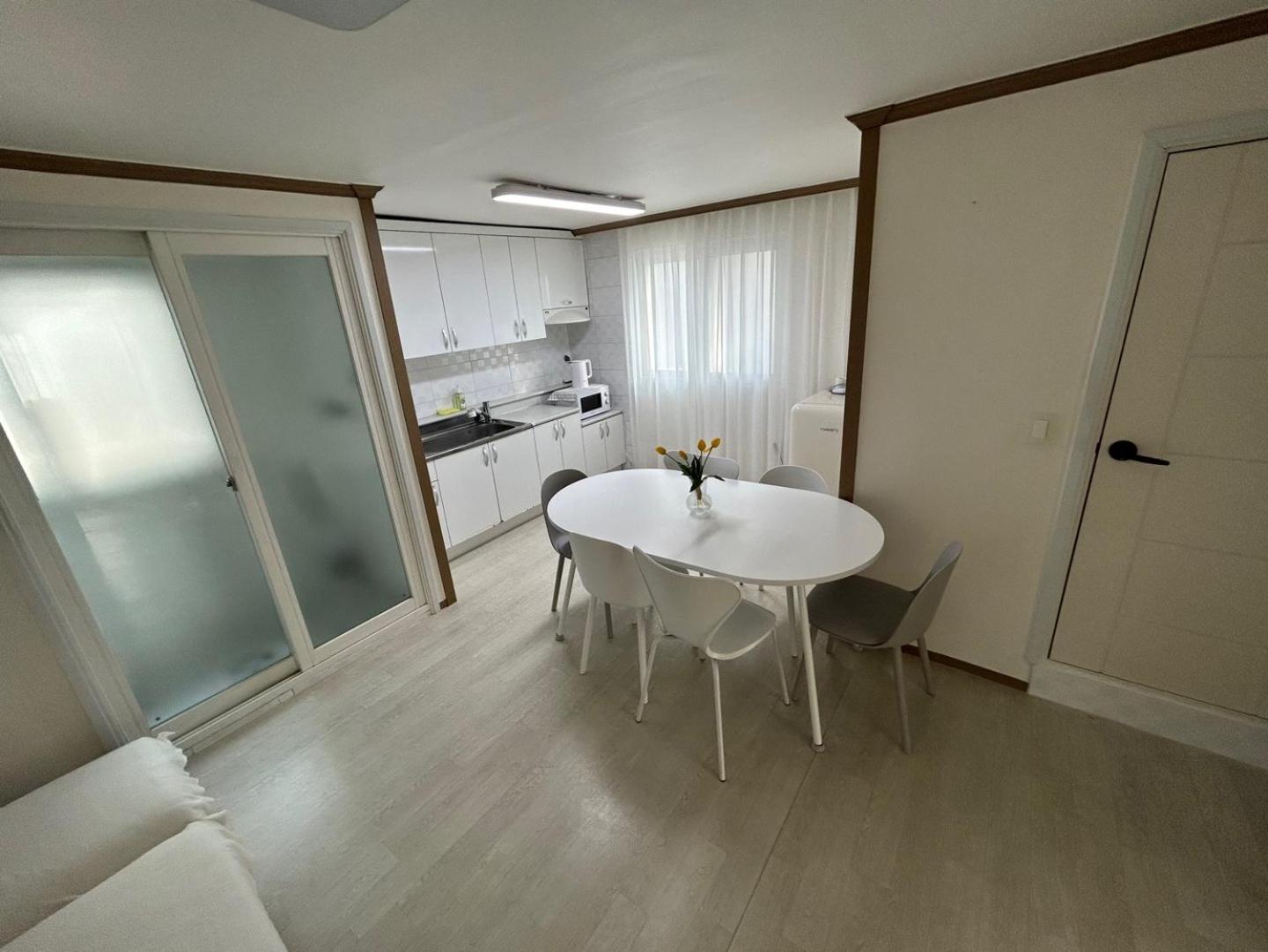 Guest house Jay House *