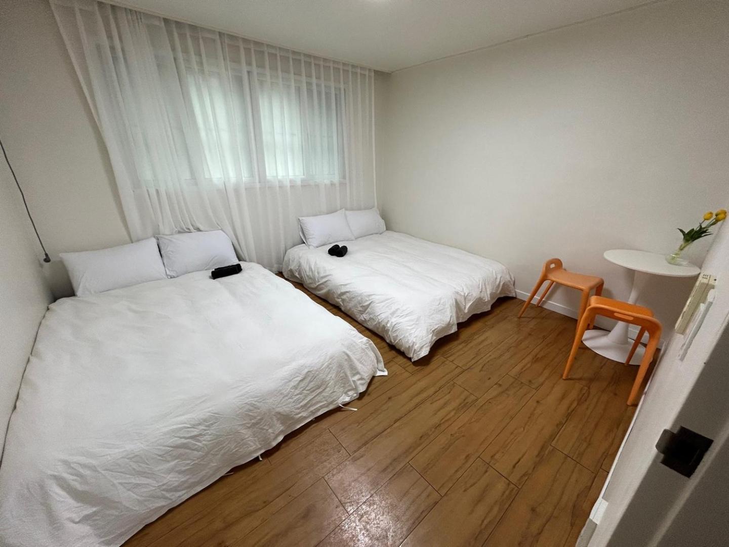 Guest house Jay House *